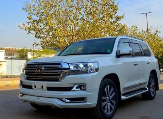 Toyota Land Cruiser V8 2020