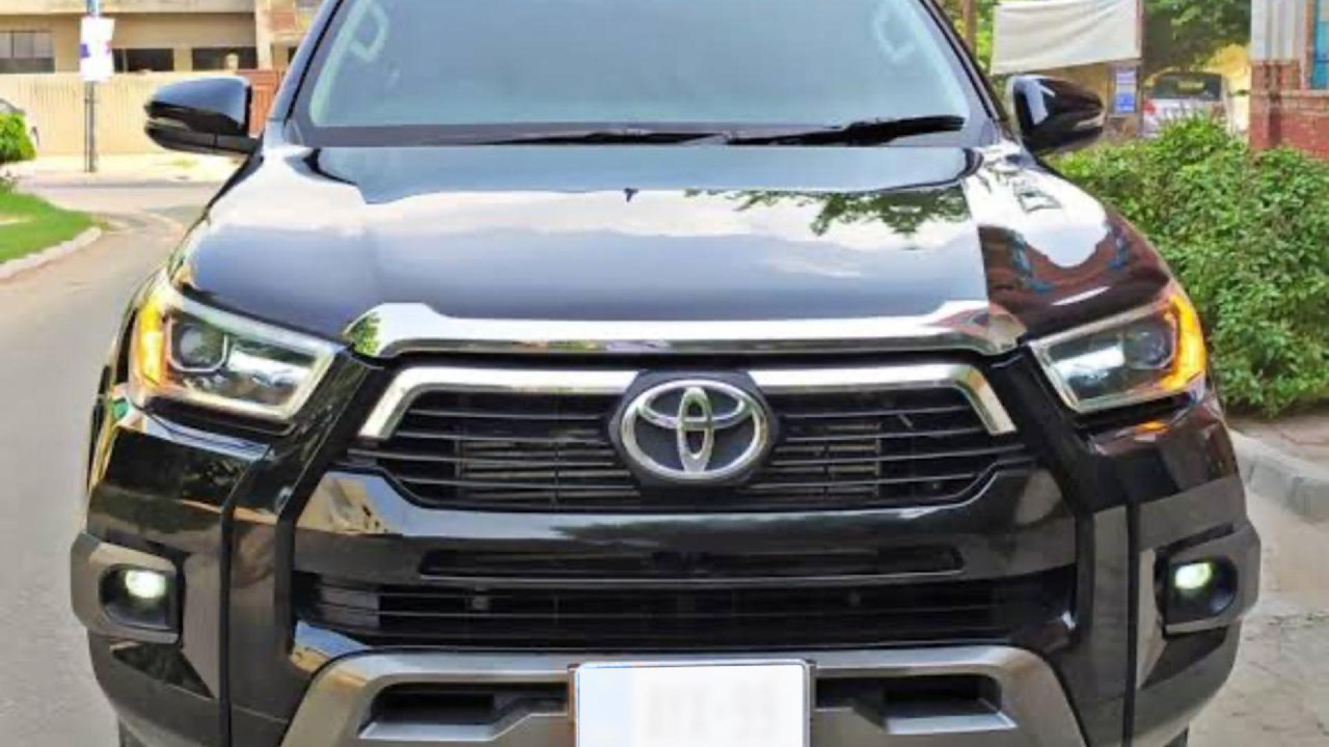 Toyota Revo 2020-2021